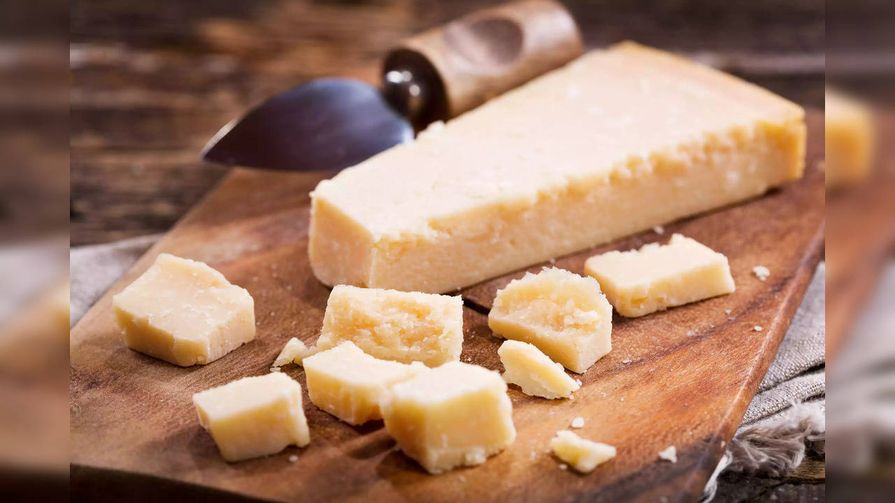 Pros And Cons Of Adding Parmigiano Reggiano To Your Diet