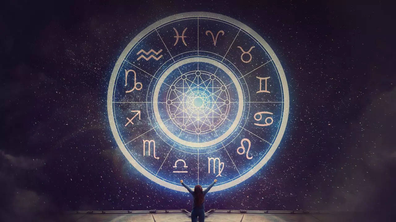 Curious How 2025 Will Turn Out To Be? Read What A Leading Astrologer Has To Say