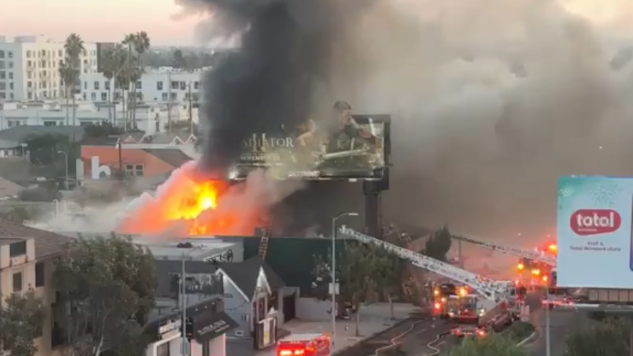 Fire Engulfs Hollywood Auto Parts Shops