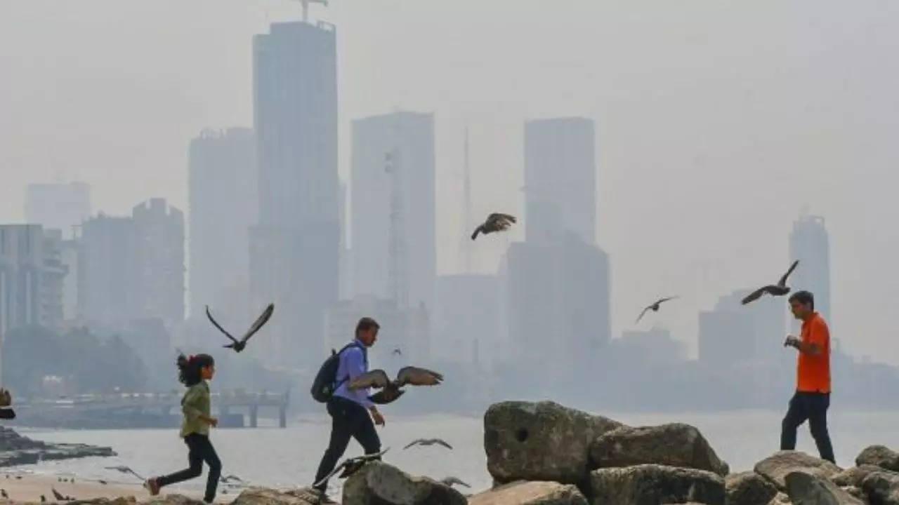 mumbai AQI , PTI