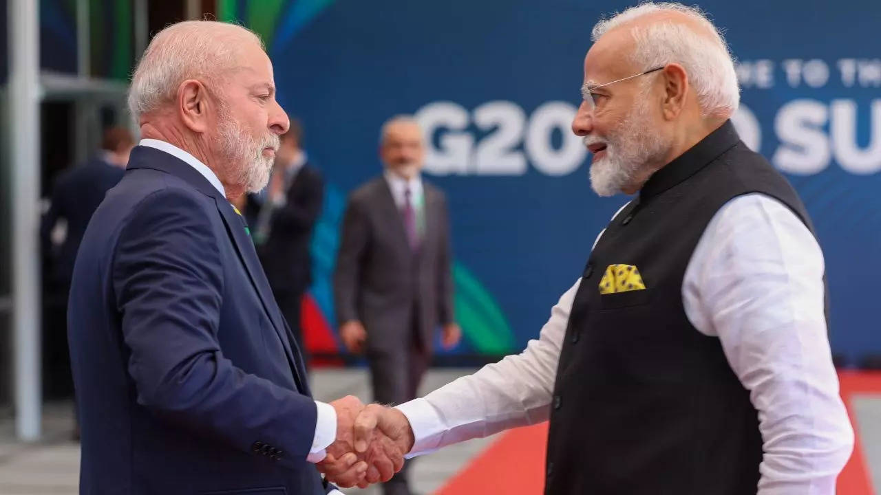 PM Modi welcomed by Brazil President Lula da Silva