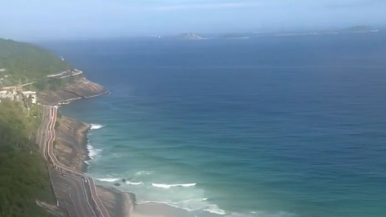 Amitabh Kant  video of a stunning view from his hotel in Rio de Janeiro, Brazil