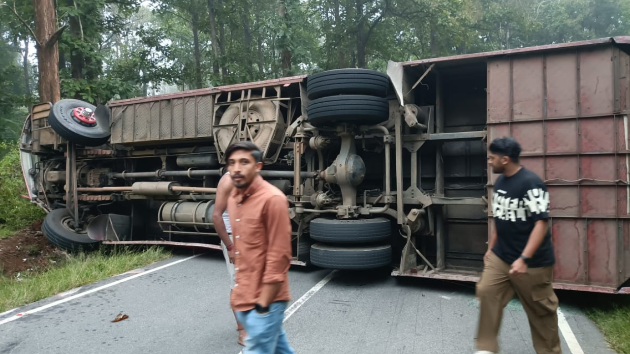 wayanad bus accident