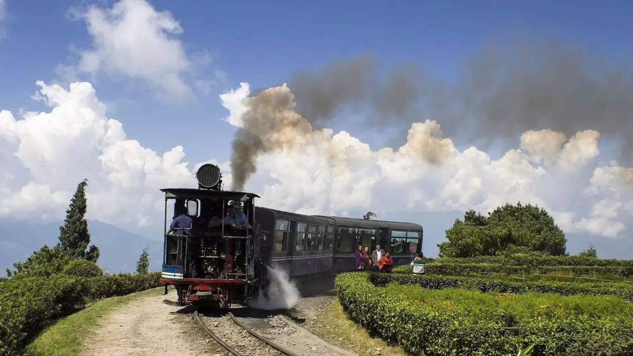 The Darjeeling Toy Train. Credit: Canva