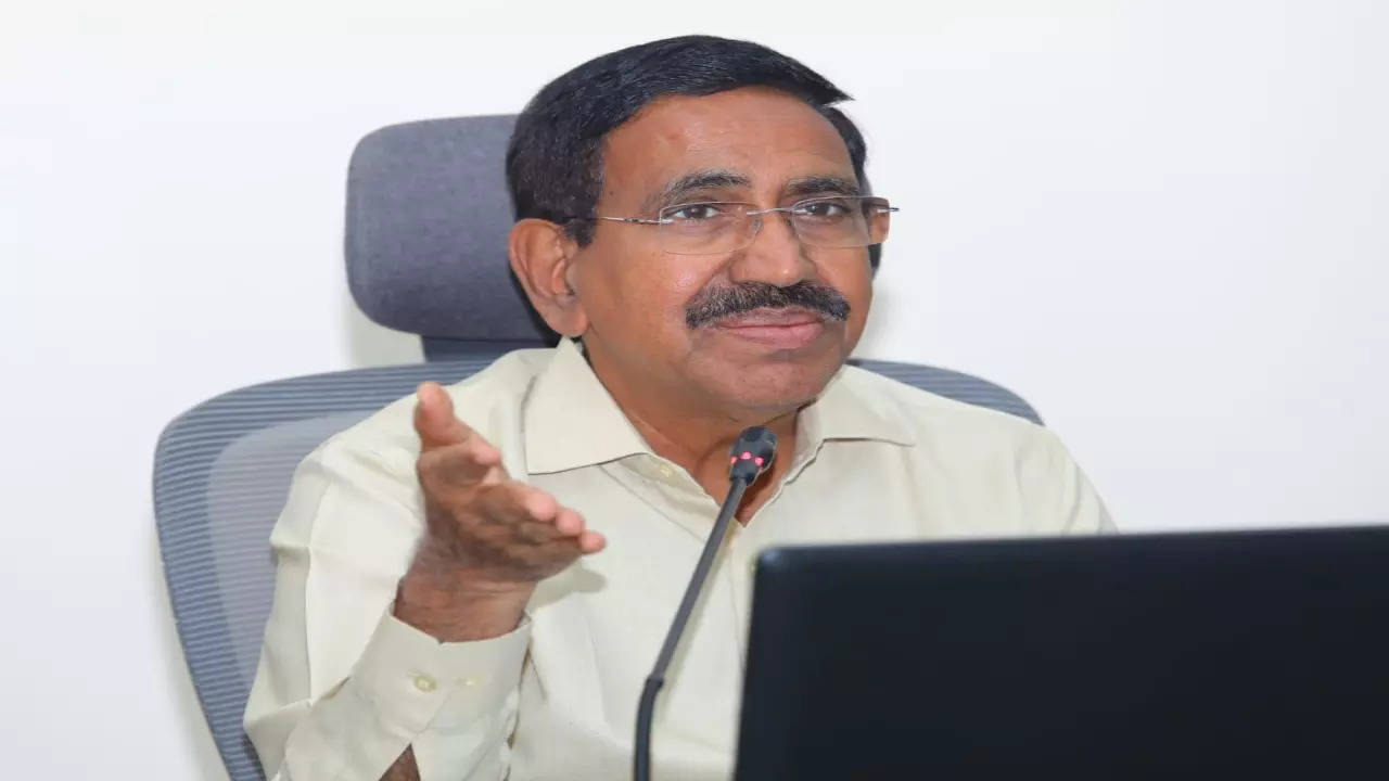 Minister Narayana