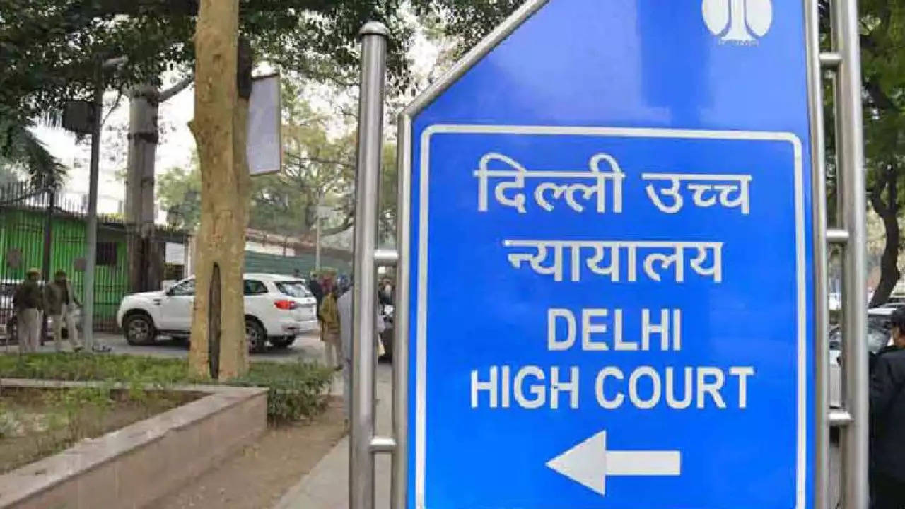 Delhi HC Refuses To Quash FIR Against Matrix Cellular For Selling Substandard Oxygen Concentrators