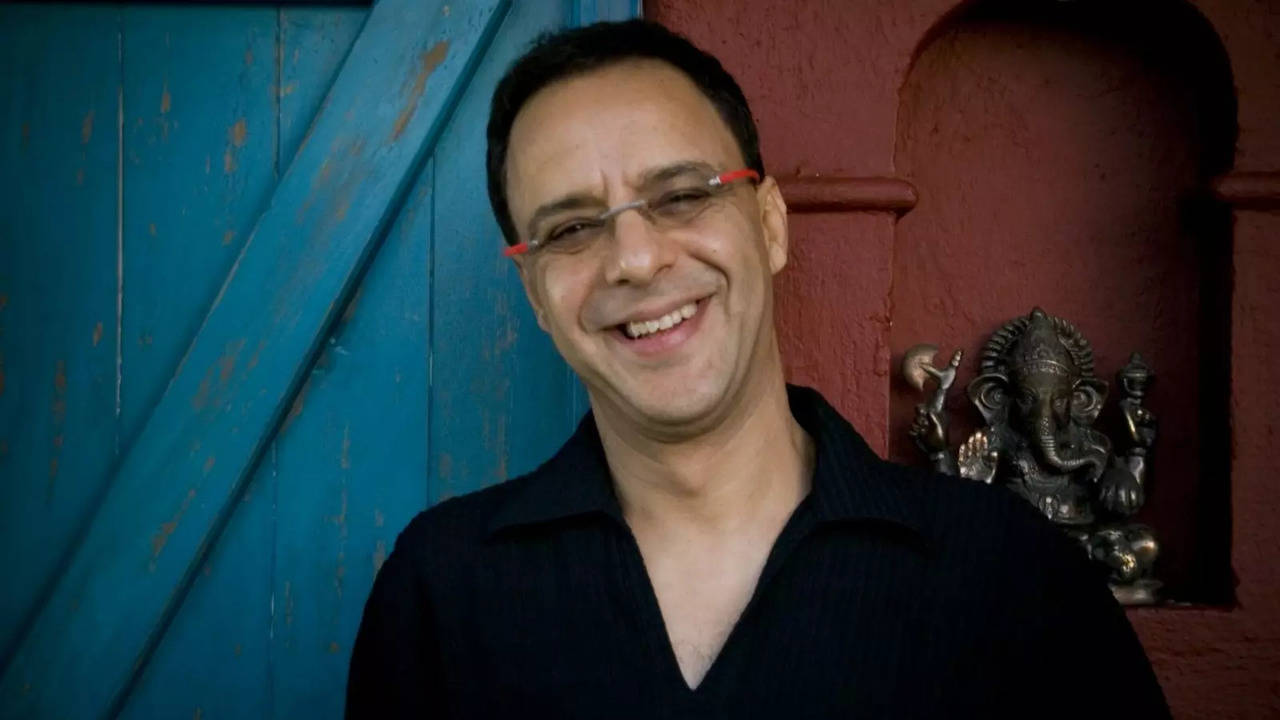 Vidhu Vinod Chopra Reveals He Was Asked To Remove Cuss Words From Zero Se Restart: Was Told To Polish My Image But...