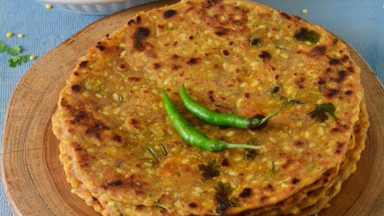 Rajasthani Tikkar Paratha For Breakfast