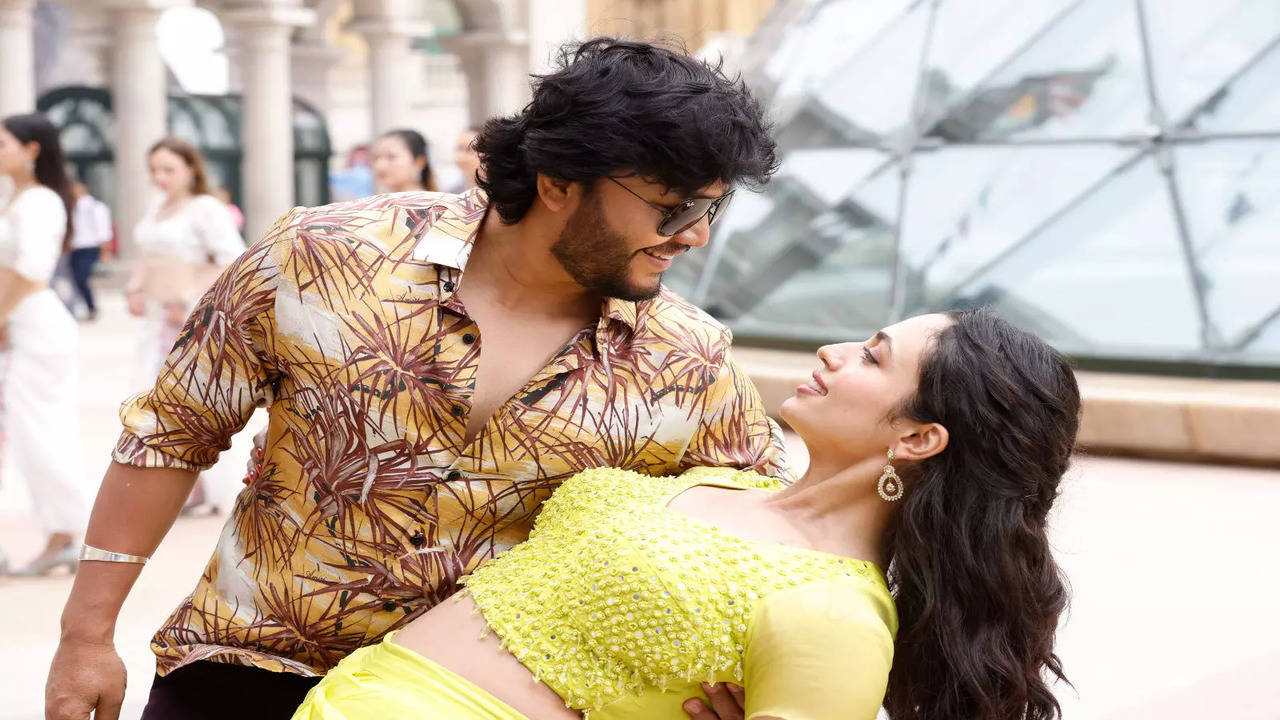 Golden Star Ganesh and Malvika Nair starrer 'Krishnam Pranaya Sakhi'