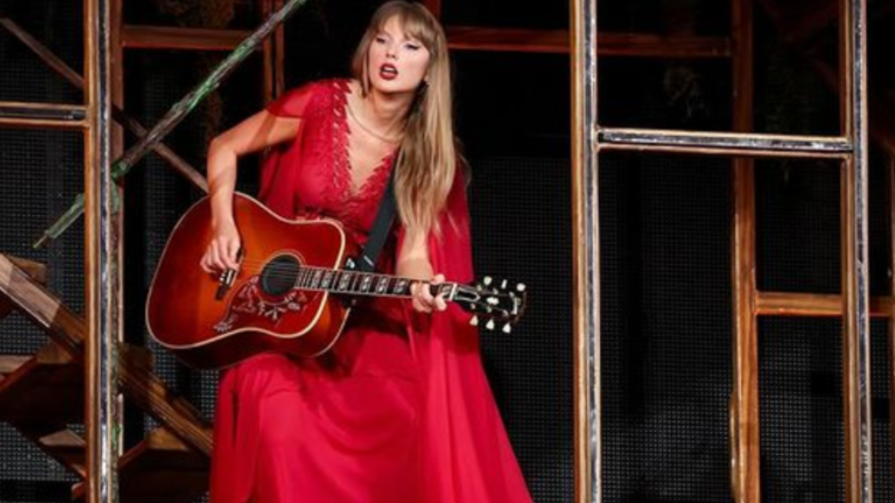 Taylor Swift Gets Emotional, Wipes Tears After Fans Give Her Standing Ovation At Toronto Eras Tour Performance