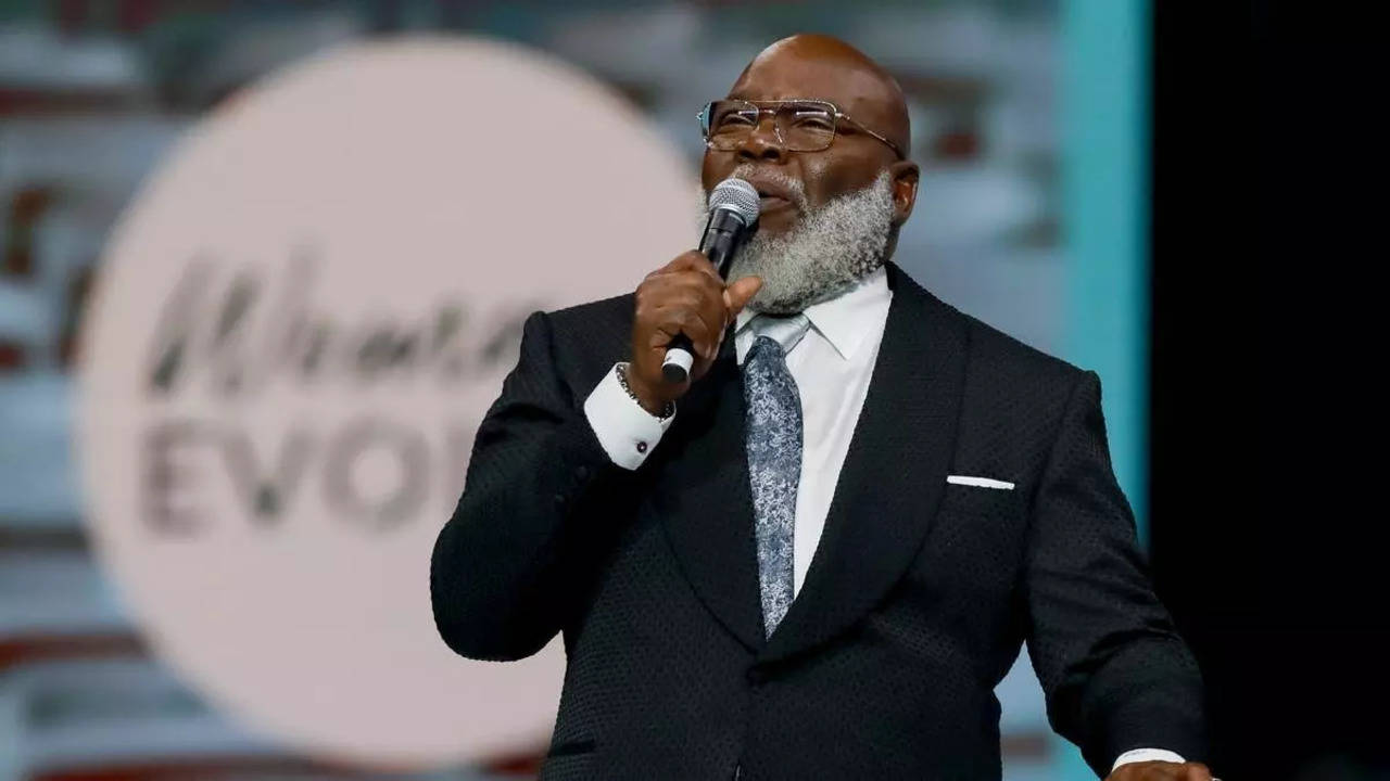 Pastor T.D. Jakes.