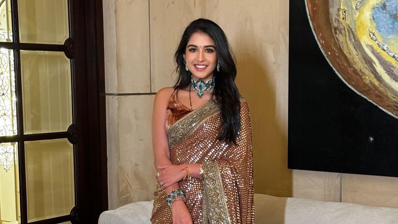 Decoding Radhika Merchant's shimmery saree