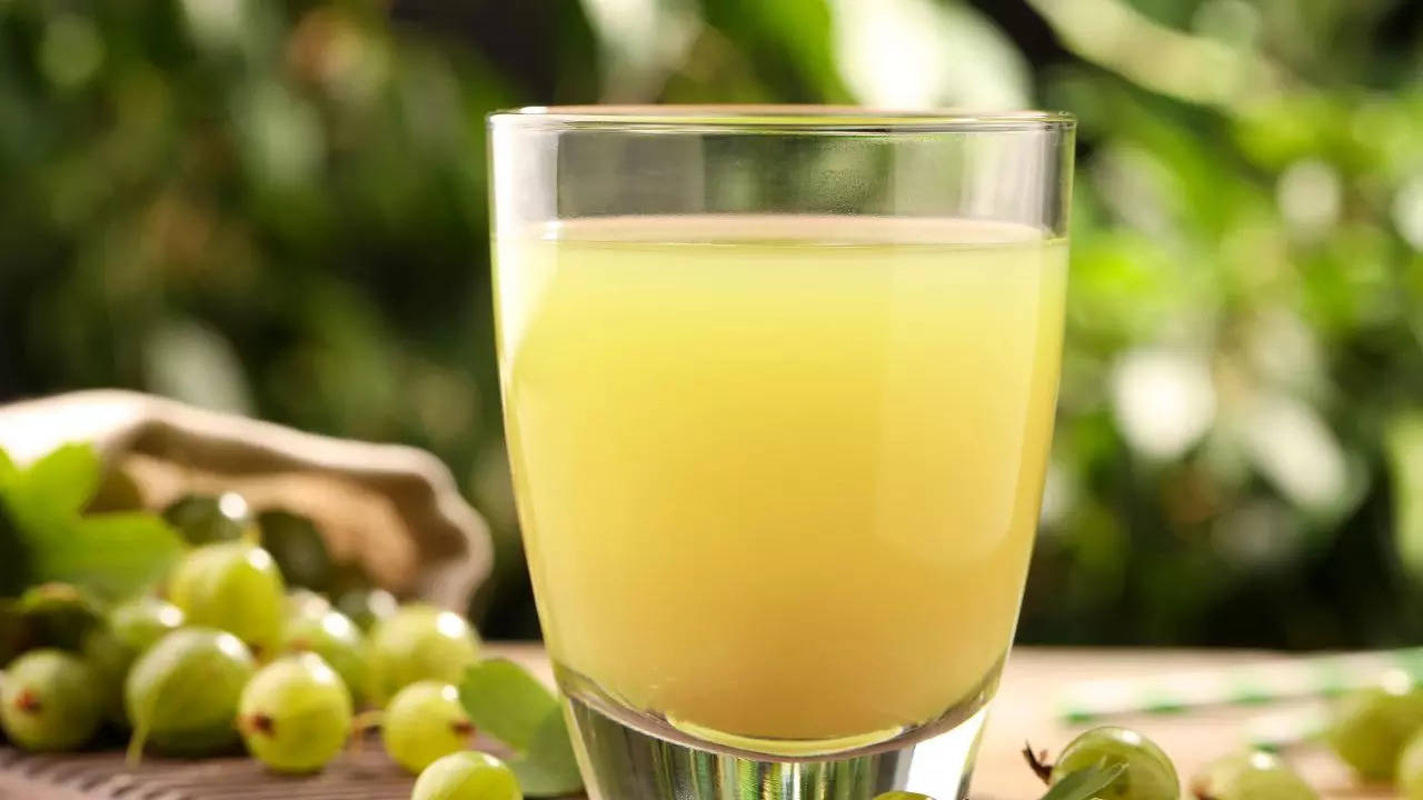 Amla Juice Benefits For Health it will help for improve eyesight and immunity power