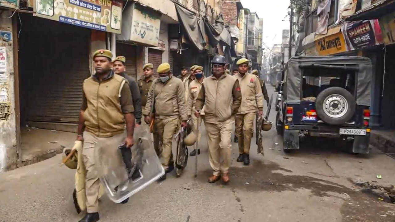 Security Personnel In Sambhal