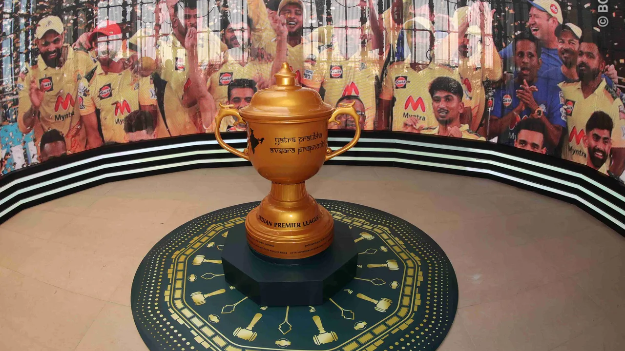 IPL Trophy auction 2025