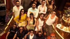 Akshay Kumar posing with Abhishek Bachchan, Sonam Bajwa and the rest of the cast in the last schedule of Housefull 5.