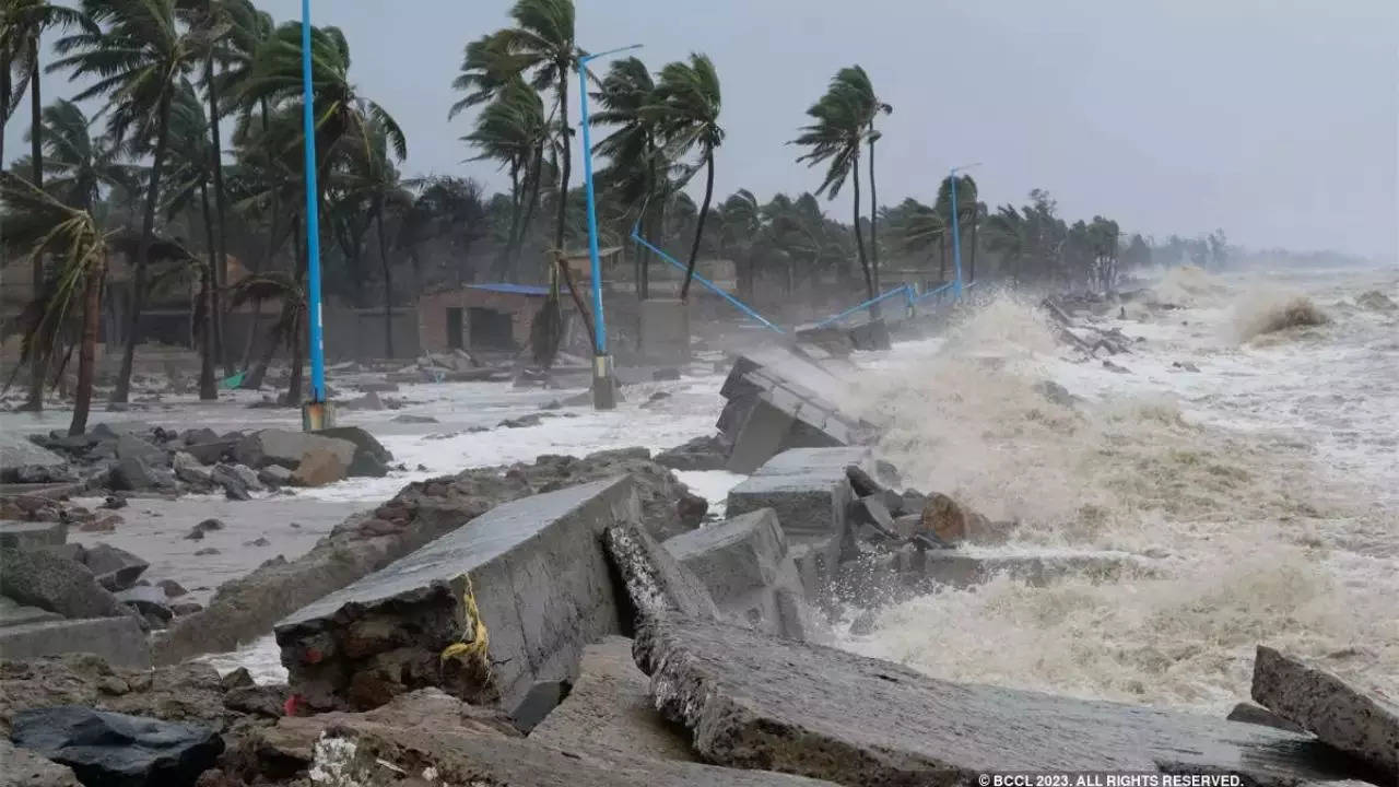 Cyclone Fengal: Avoid Travelling To Tamil Nadu As The State Braces For Heavy Rainfall