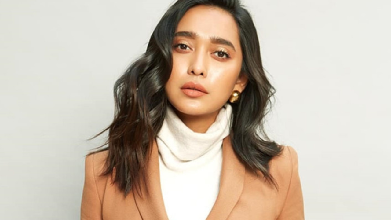 Sayani Gupta Recalls Actor Lingering On Kiss After Cut. Says She Felt Uncomfortable Wearing Tiny Dress In Four More Shots Please