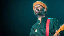 Arijit Singh gets a duplex house in Mumbai to perform at a wedding, rapper Ikka reveals he can invite 100 of us for lunch
