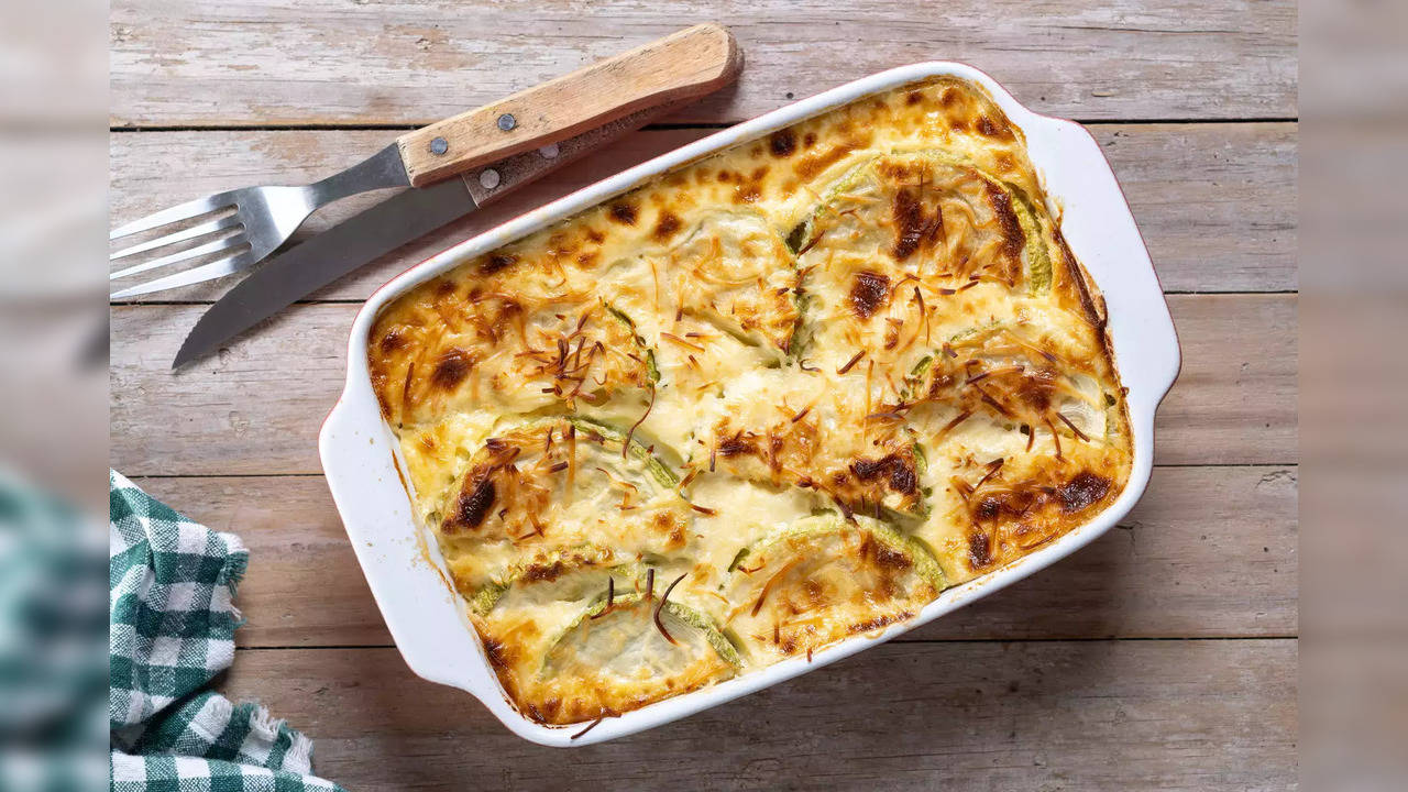 Cheesy Quinoa and Zucchini Bake For A Healthy Weekday Dinner