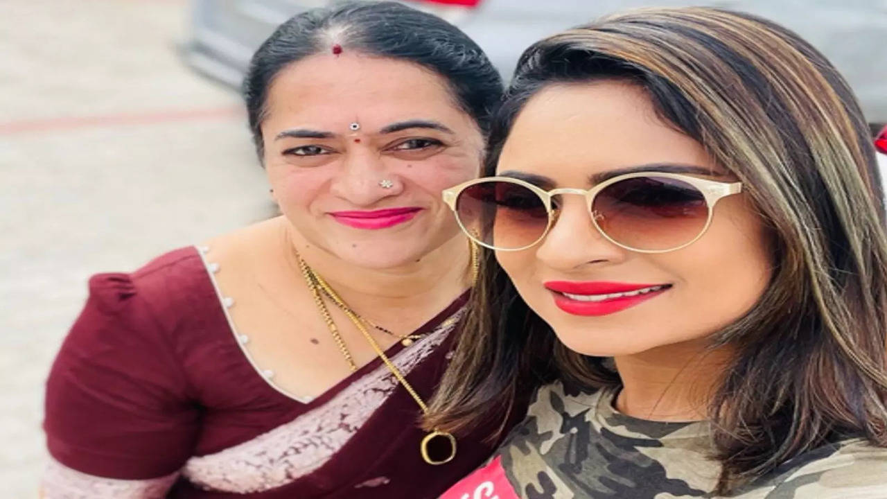 Kannada Actress Deepika Das’ Mother Files Police Complaint. Here’s What Happened