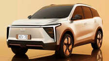 Mahindra XUV700-based EV will be called XEV 7e