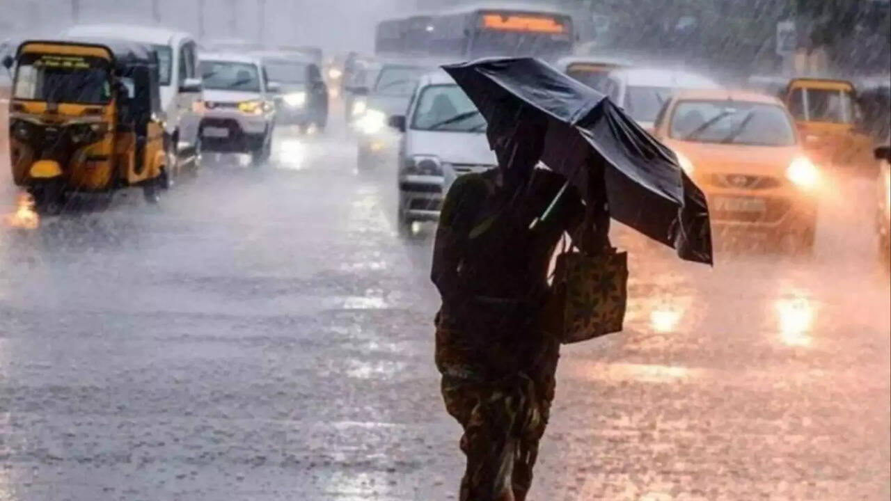  தமிழகத்தில் இரு நாள்கள் இடி, மின்னலுடன் மழை வெளுக்கும்.. வானிலை மையம் எச்சரிக்கை 