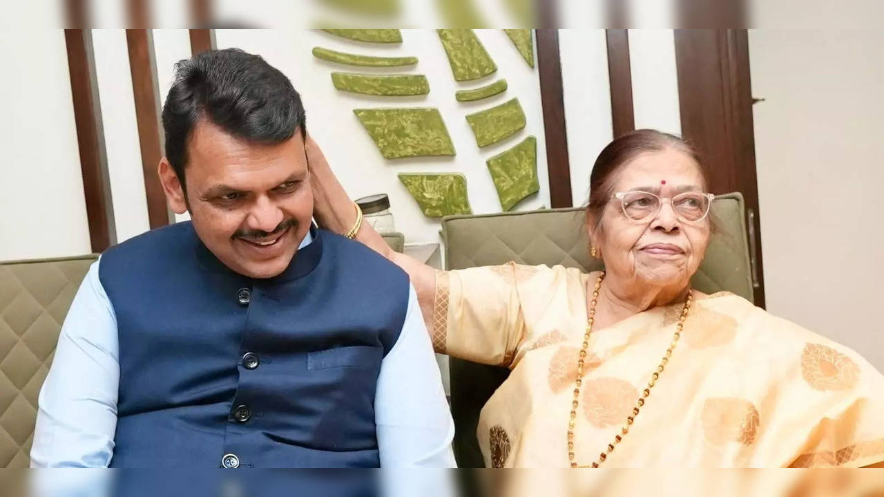 Devendra Fadnavis With His Mother