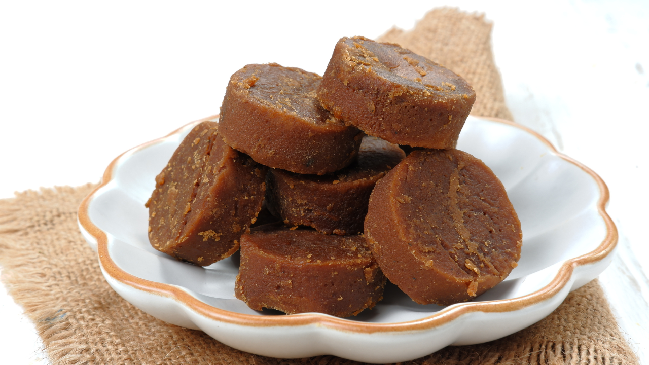 Ayurvedic palm jaggery for cough