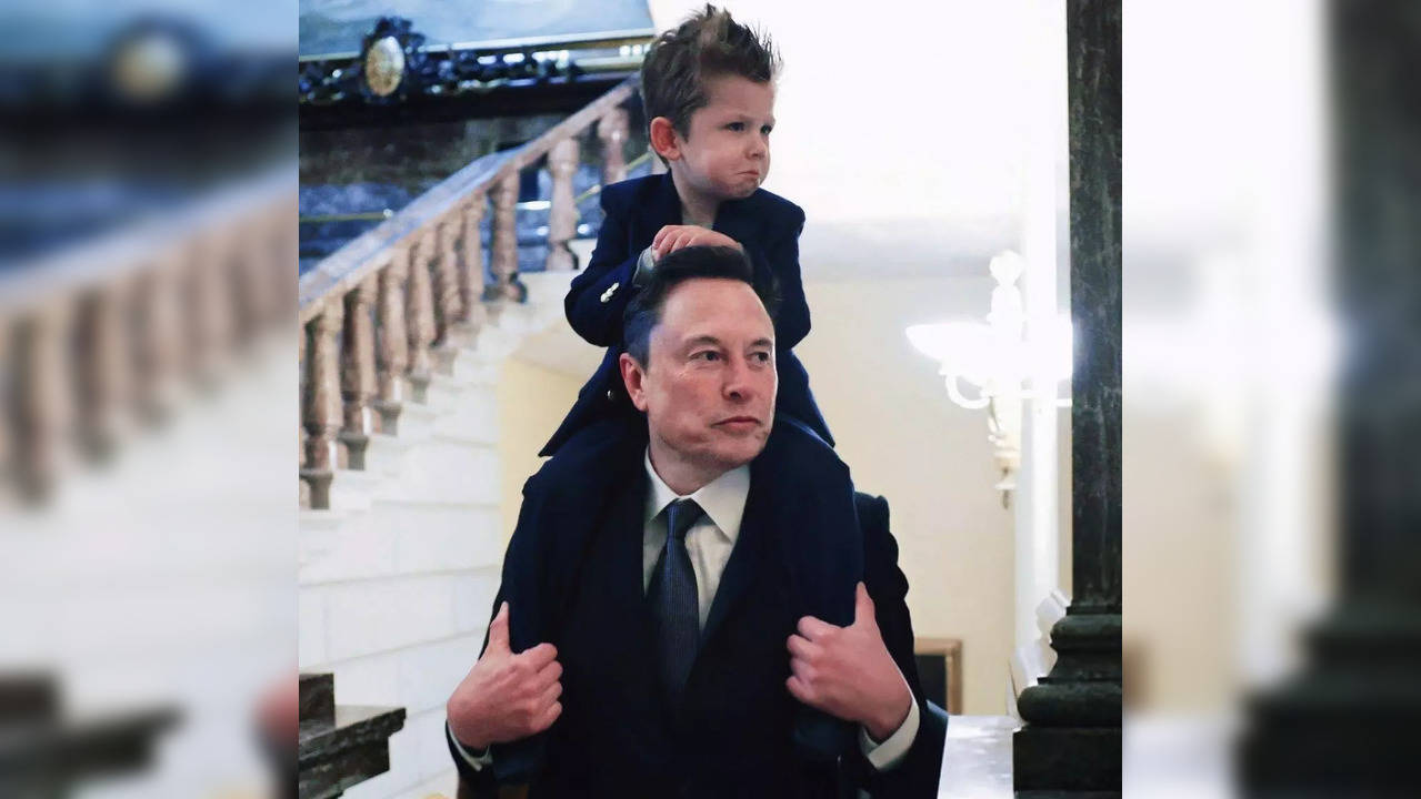 Elon Musk With Little X  (Photo Credits: X / Twitter)