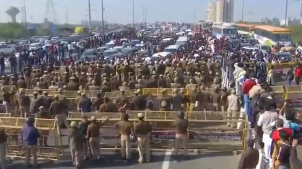 Breaking News Farmers Suspend Delhi Chalo March After Clash With Haryana Police At Shambhu Border