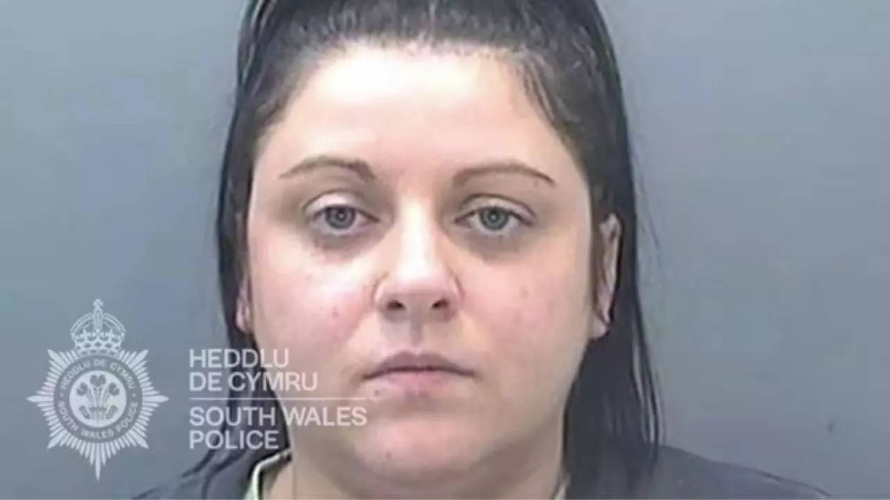 Teacher Jailed for Sexually Exploiting Student on Snapchat