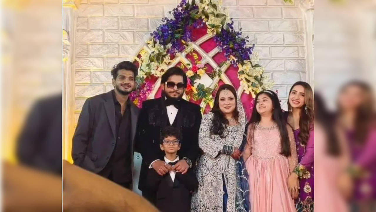 Munawar Faruqui Attends Best Friend Sadakat's Wedding With Family - See Pic