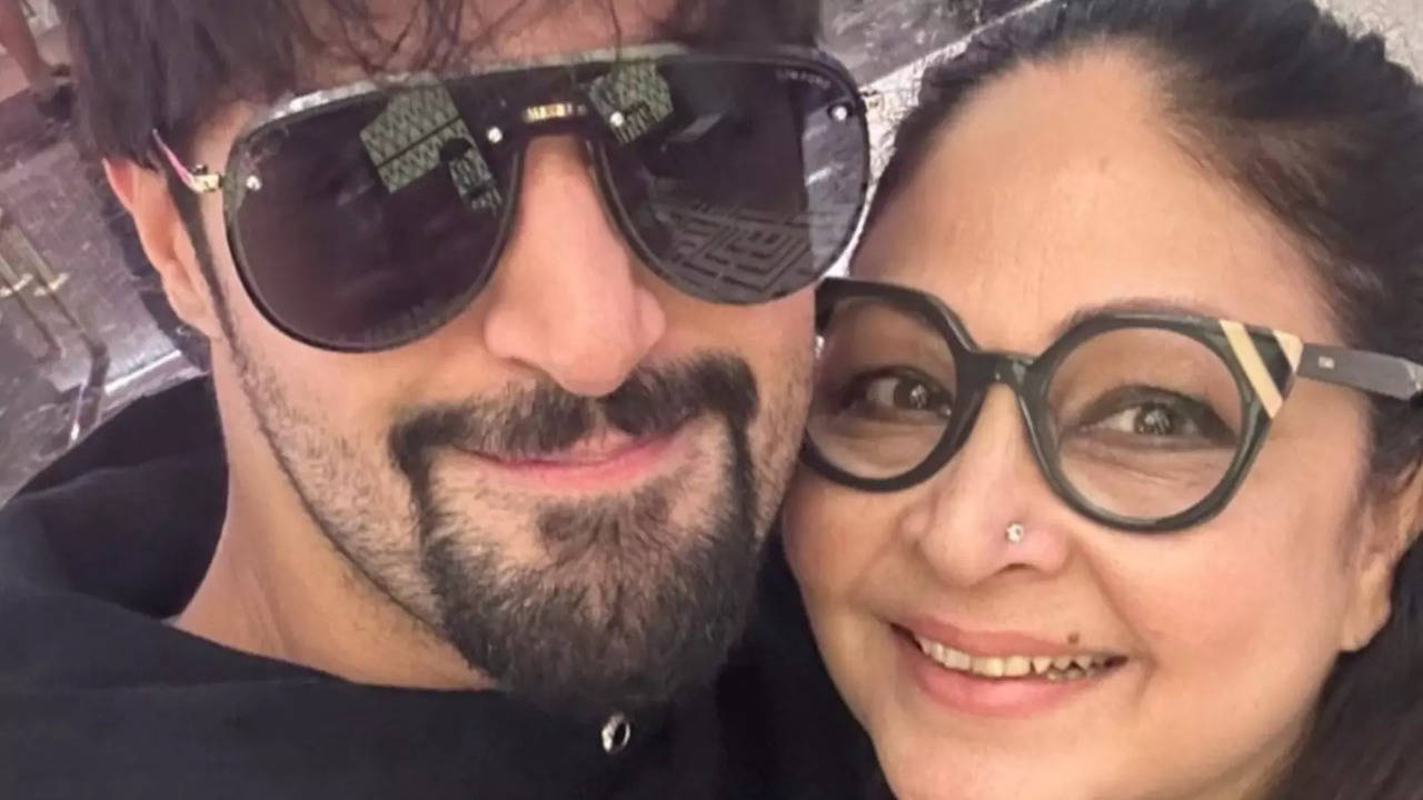 When Rati Agnihotri Credited Son Tanuj Virwani For Helping Her Out Of A 30-Year-Old Traumatic Marriage