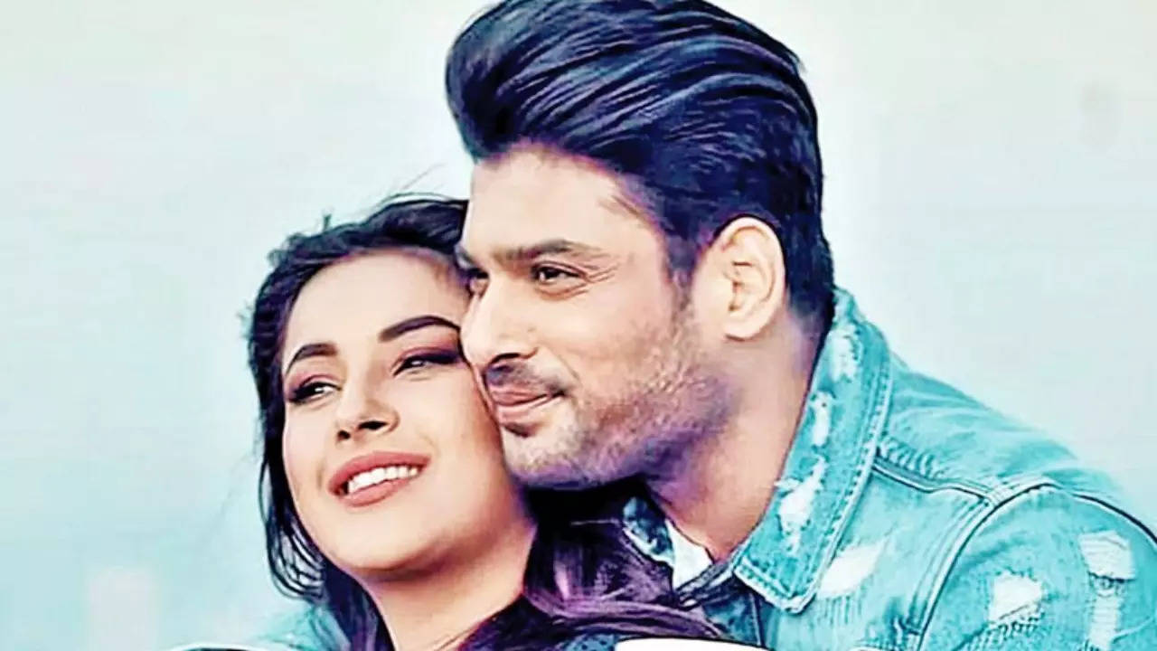 Shehnaaz Gill Remembers Late Beau Sidharth Shukla On His Birth Anniversary