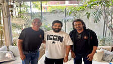 Real star Upendra met Allu Arjun in Hyderabad
