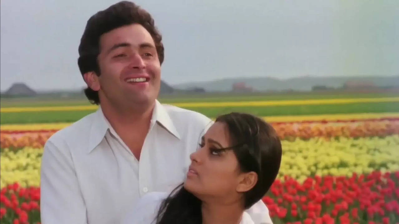 Raj Kapoor's Prem Rog Song Bhanwre Ne Khilaya Phool Has A Yash Chopra Connection. Find Out!