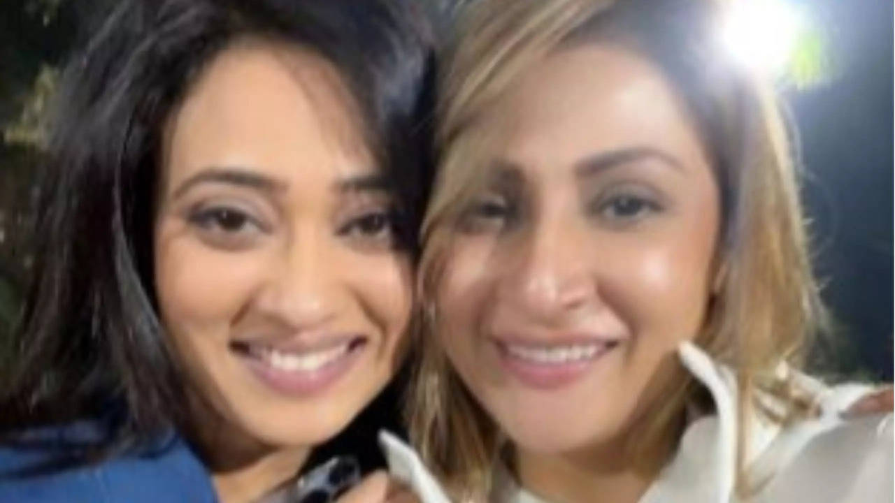 REUNION ALERT! Urvashi Dholakia And Shweta Tiwari's Secret Project Revealed