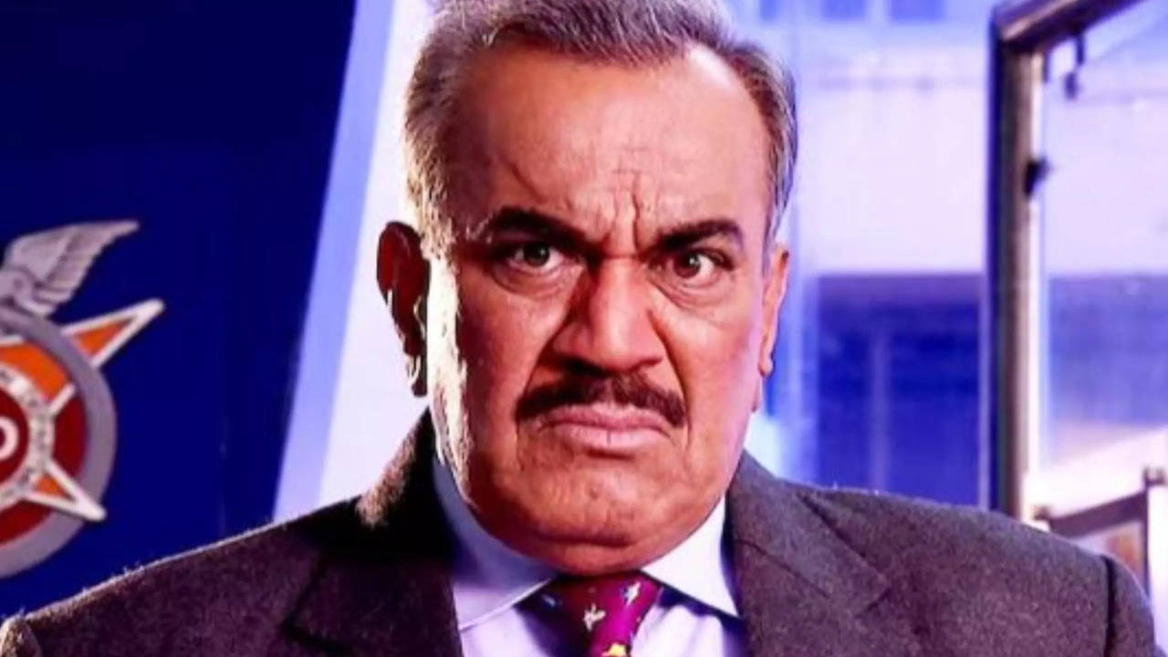 CID's ACP Pradyuman Is Back! Shivaji Satam's Grandson Can't Get Enough Of His Action Scenes