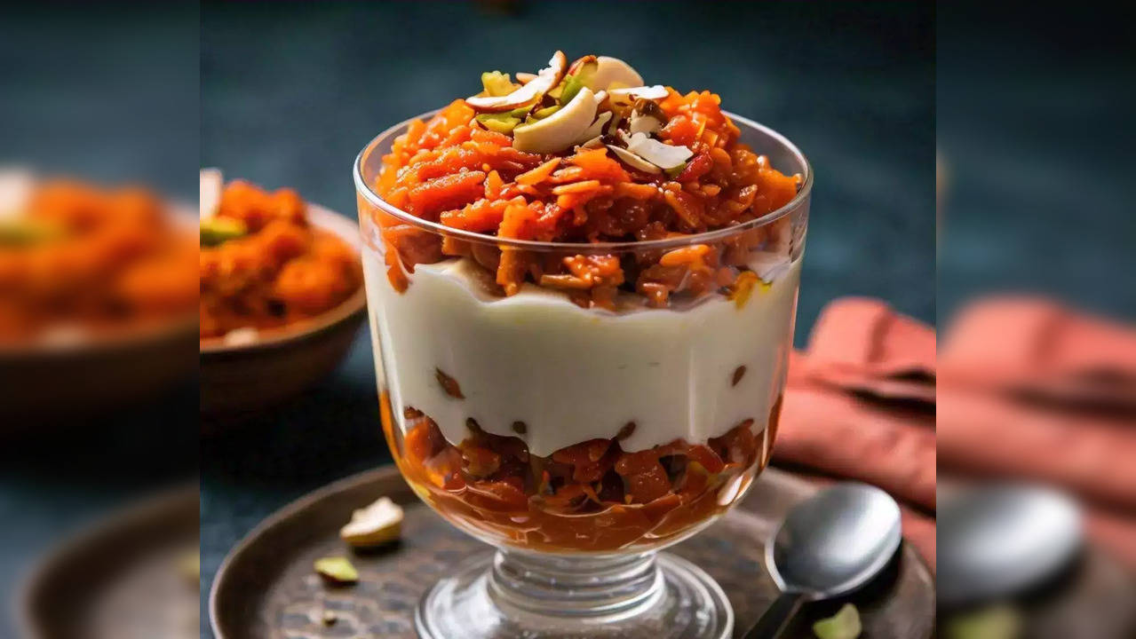 Celebrate Winter Season With Comforting Gajar Halwa Topped With Cream Cheese Rabdi