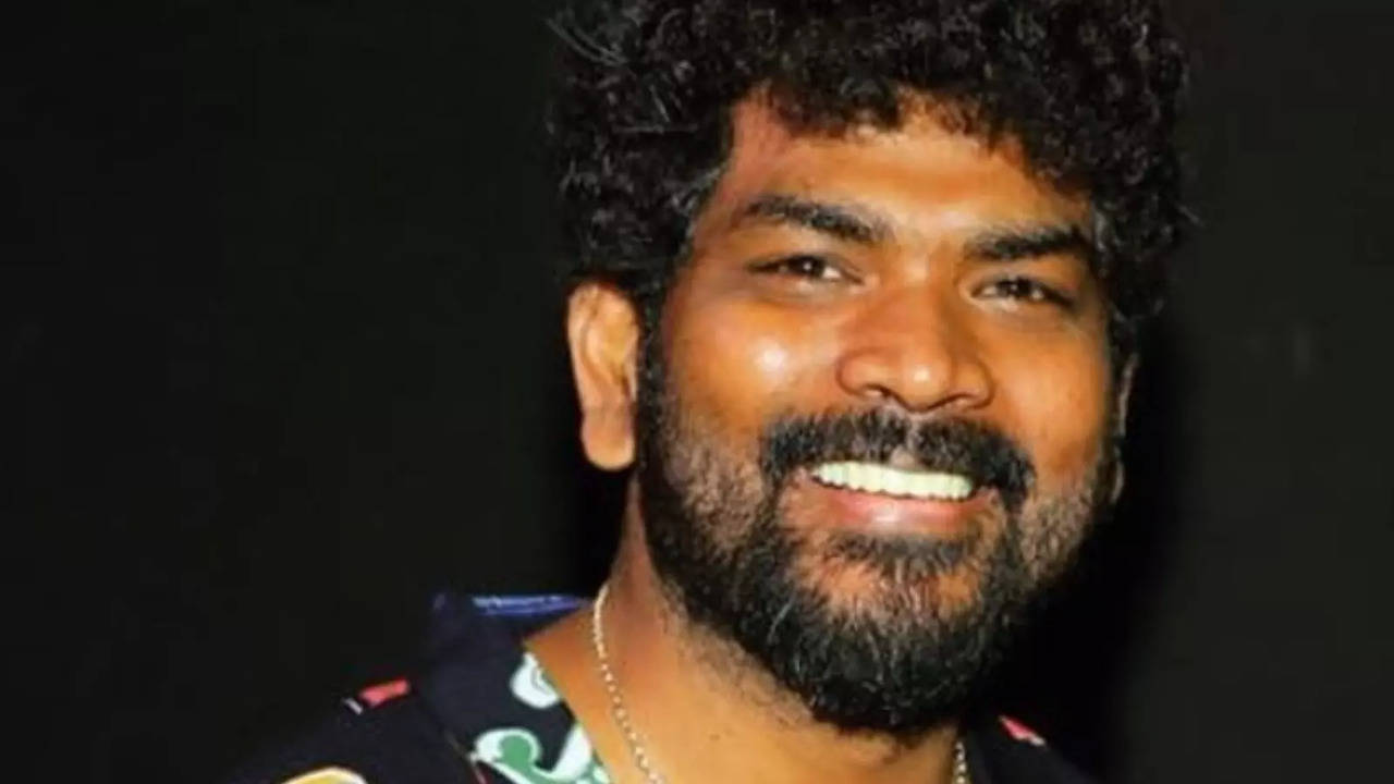 Vignesh Shivan denies reports of property acquisition in Puducherry