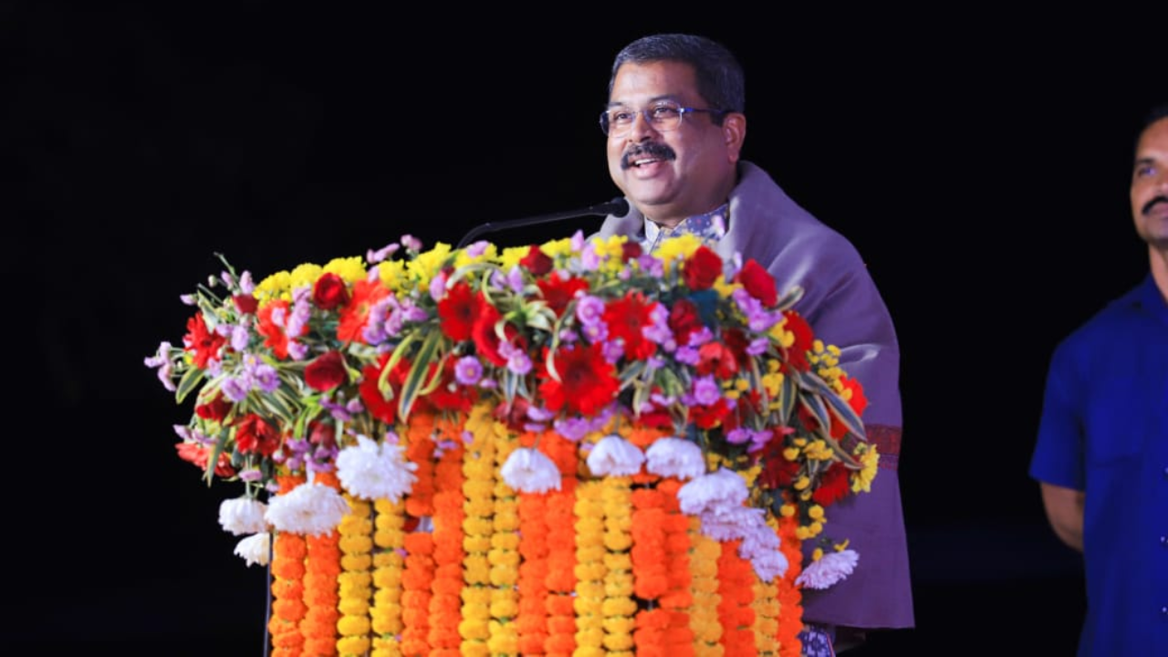 “91.8% of India’s Schools Now Have Electricity”: Union Education Minister Pradhan