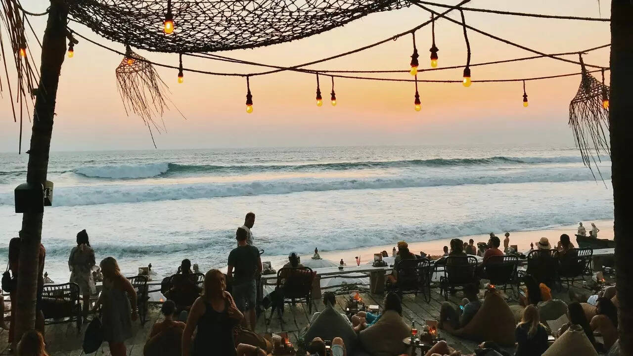 Feast like royalty at a beach restaurant