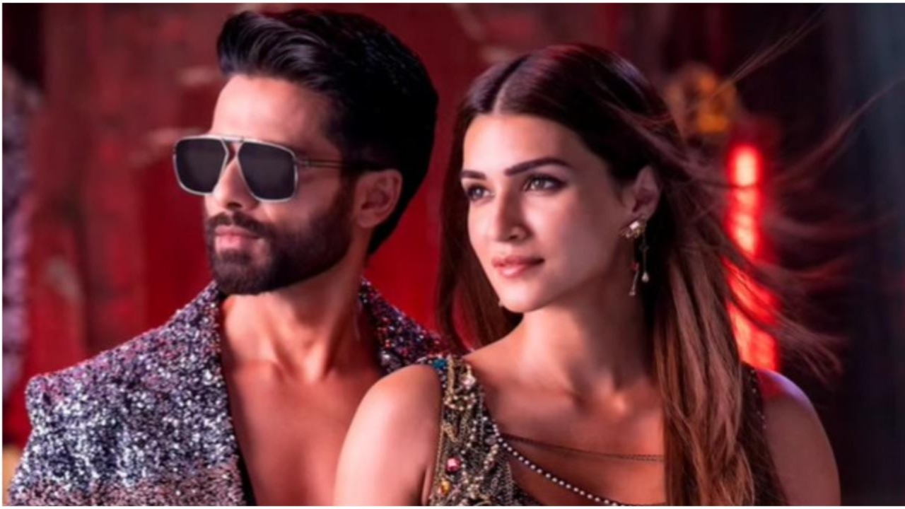 Cocktail 2: Kriti Sanon, Shahid Kapoor Set To Reunite For Sequel To Deepika-Saif-Diana's Superhit Romantic Comedy - Reports