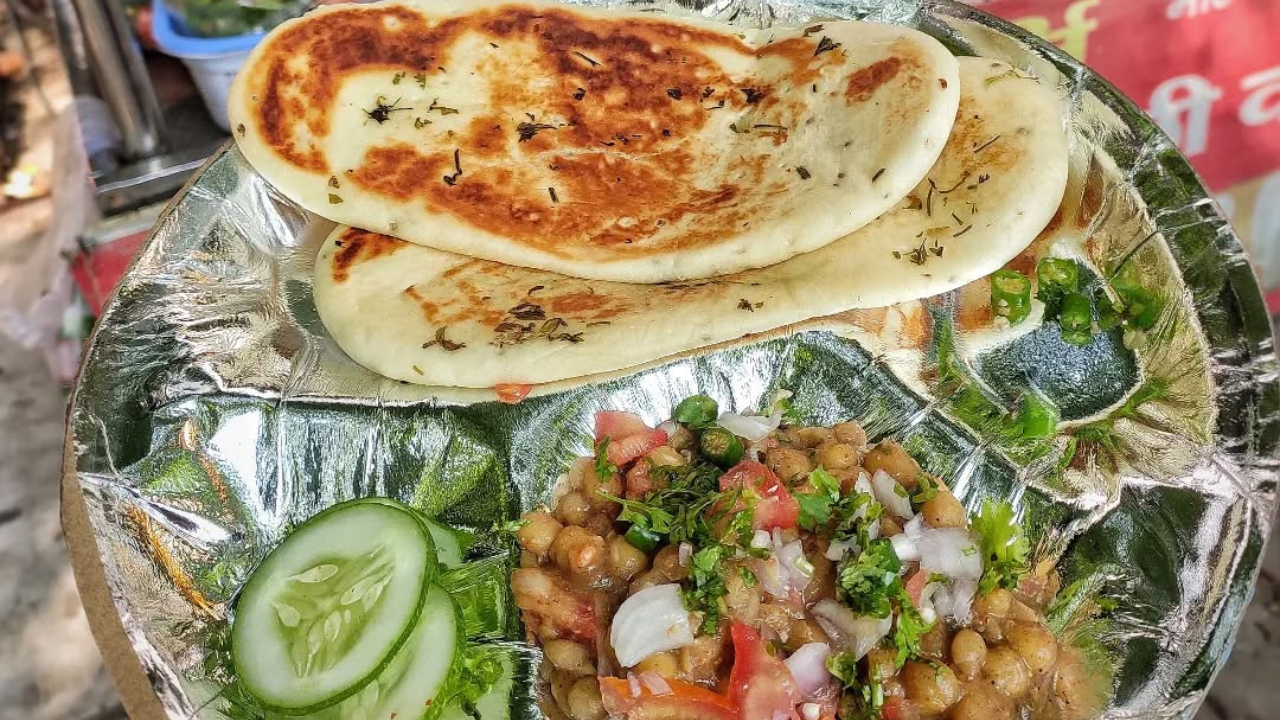 Best chole Kulche Spots In Delhi