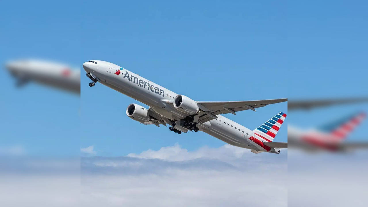 ‘Imagine Drowning On A Plane’: Video Shows American Airlines Flight ‘Flooding’ Mid-Air