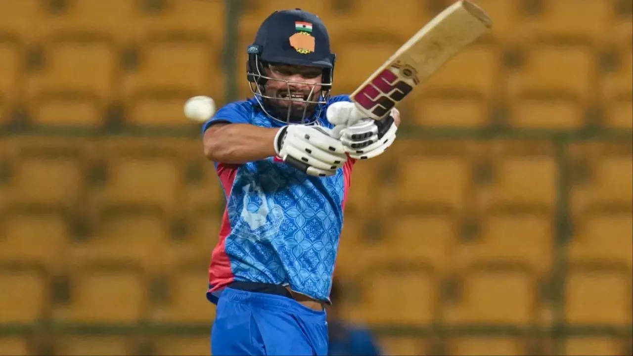 Not Just Batting! Rinku Singh Has His Eyes On Picking Up Off-Spin During  Vijay Hazare Trophy | Times Now