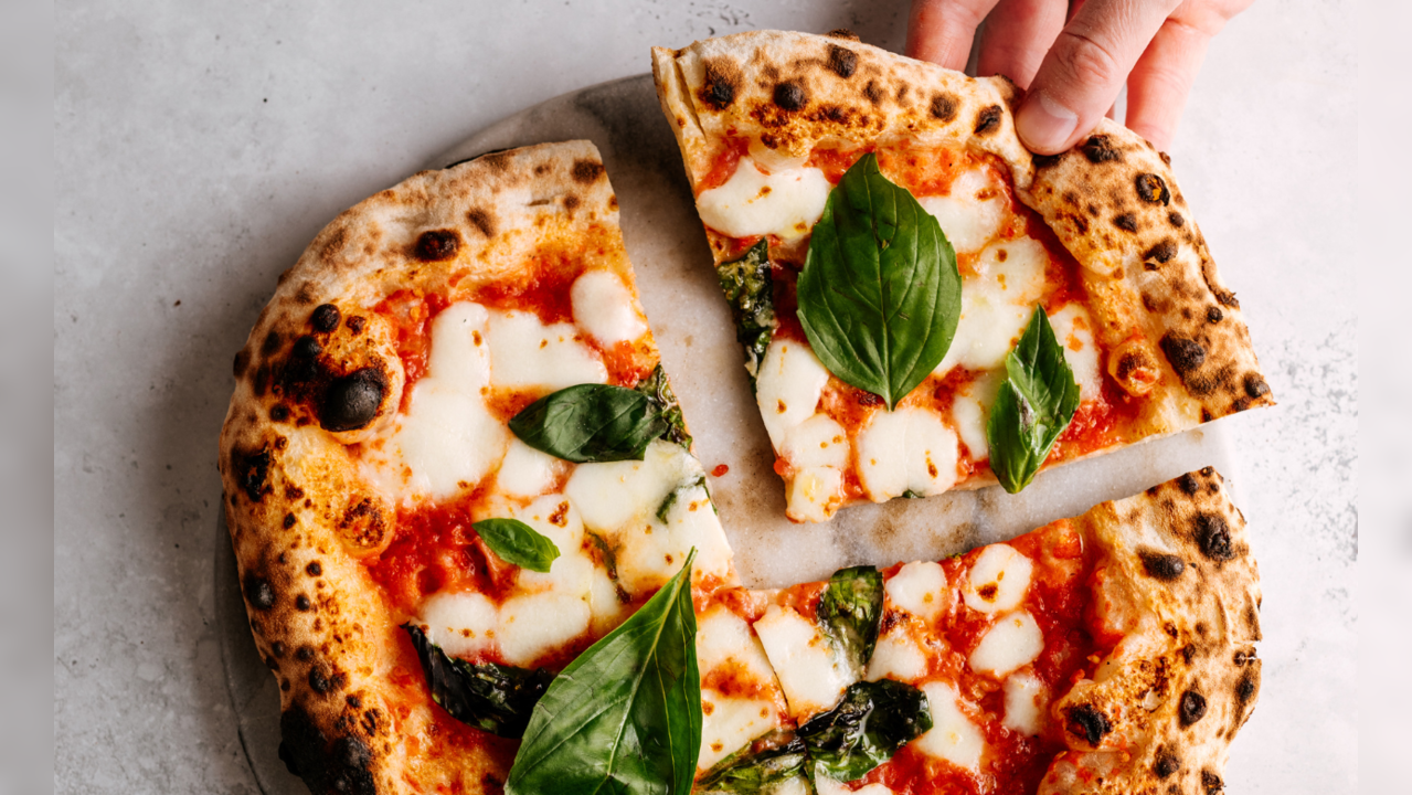 Classic Margherita Pizza