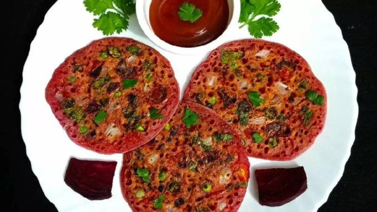 Beetroot Uttapam