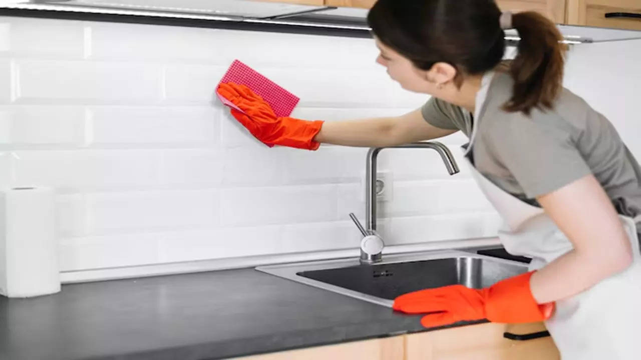 Kitchen Cleaning Tips (Photo: Freepik)